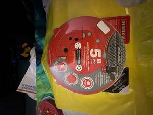 Diablo 5-inch 40 Grit Hook & Lock Sanding Discs (15-Pack)
